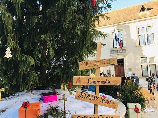 mairie sapin Noel 22